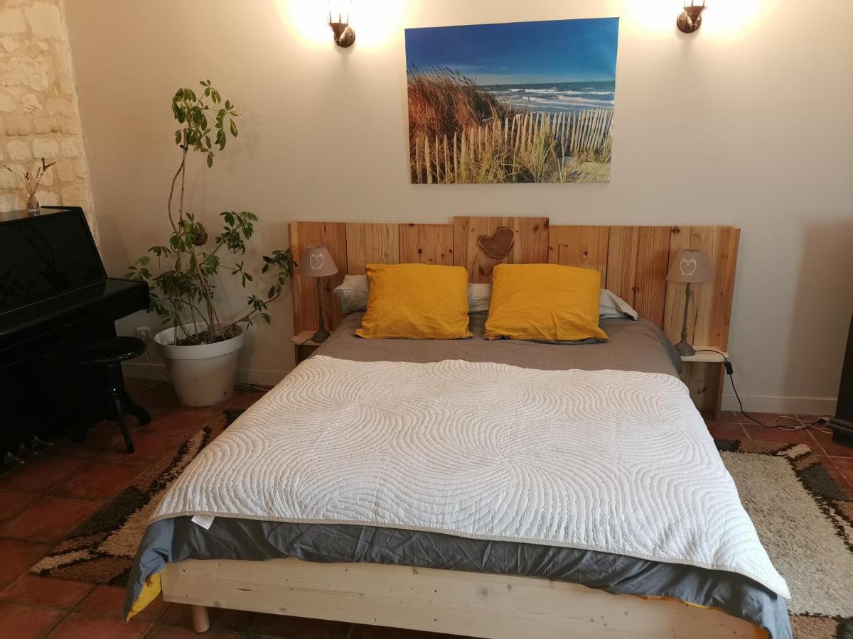Petit Havre De Tranquillite Apartment Loudun Bagian luar foto