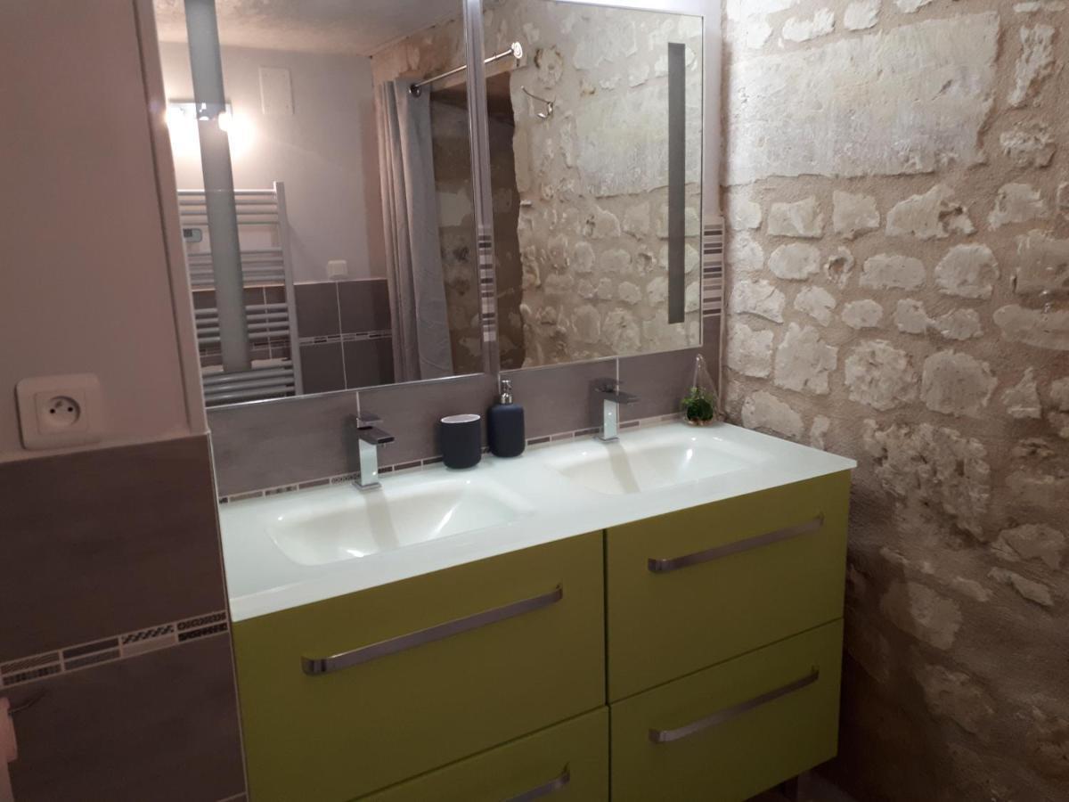 Petit Havre De Tranquillite Apartment Loudun Bagian luar foto
